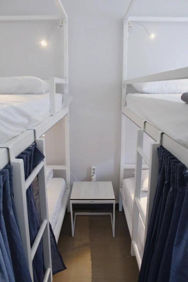 Let Me Take My Bunk Bed Hostel Athena Bagian luar foto